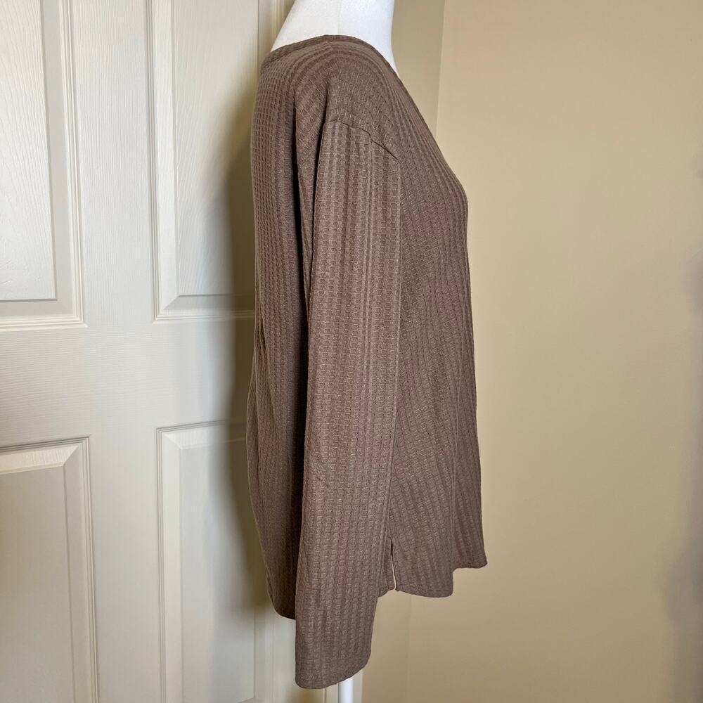 Chaser Thermal Long Sleeve Shirt Light Brown Waffle Knit Texture Size Medium EUC - Picture 3 of 7
